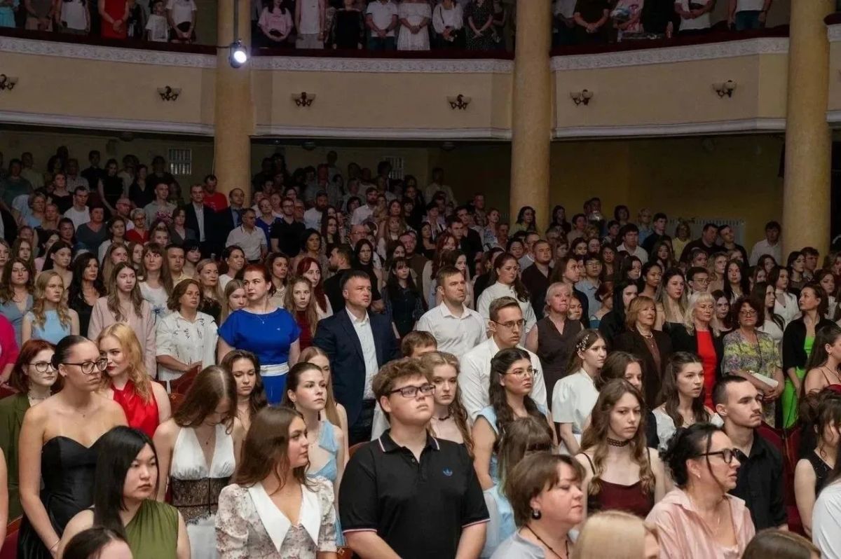 Серпуховский филиал Московского областного медицинского колледжа выпустил 216 специалистов: медсестёр, фармацевтов и фельдшеров Серпуховский филиал Московского областного медицинского колледжа выпустил 216 специалистов: медсестёр, фармацевтов и фельдшеров