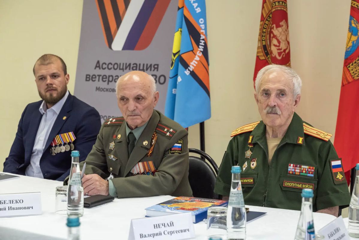 В Реутове обсудили вопросы патриотического воспитания молодёжи с ветеранами боевых действий В Реутове обсудили вопросы патриотического воспитания молодёжи с ветеранами боевых действий