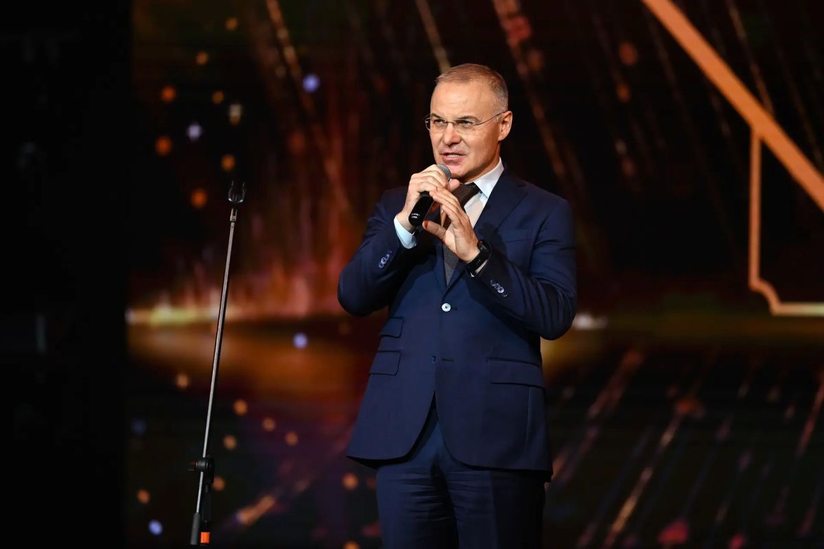 Сергей Мужальских: 96 медалистов, 8 стобалльников и 3 призера заключительного этапа Всероссийской олимпиады школьников — такими достижениями выпускников встречает Ступино завершение учебного года Сергей Мужальских: 96 медалистов, 8 стобалльников и 3 призера заключительного этапа Всероссийской олимпиады школьников — такими достижениями выпускников встречает Ступино завершение учебного года