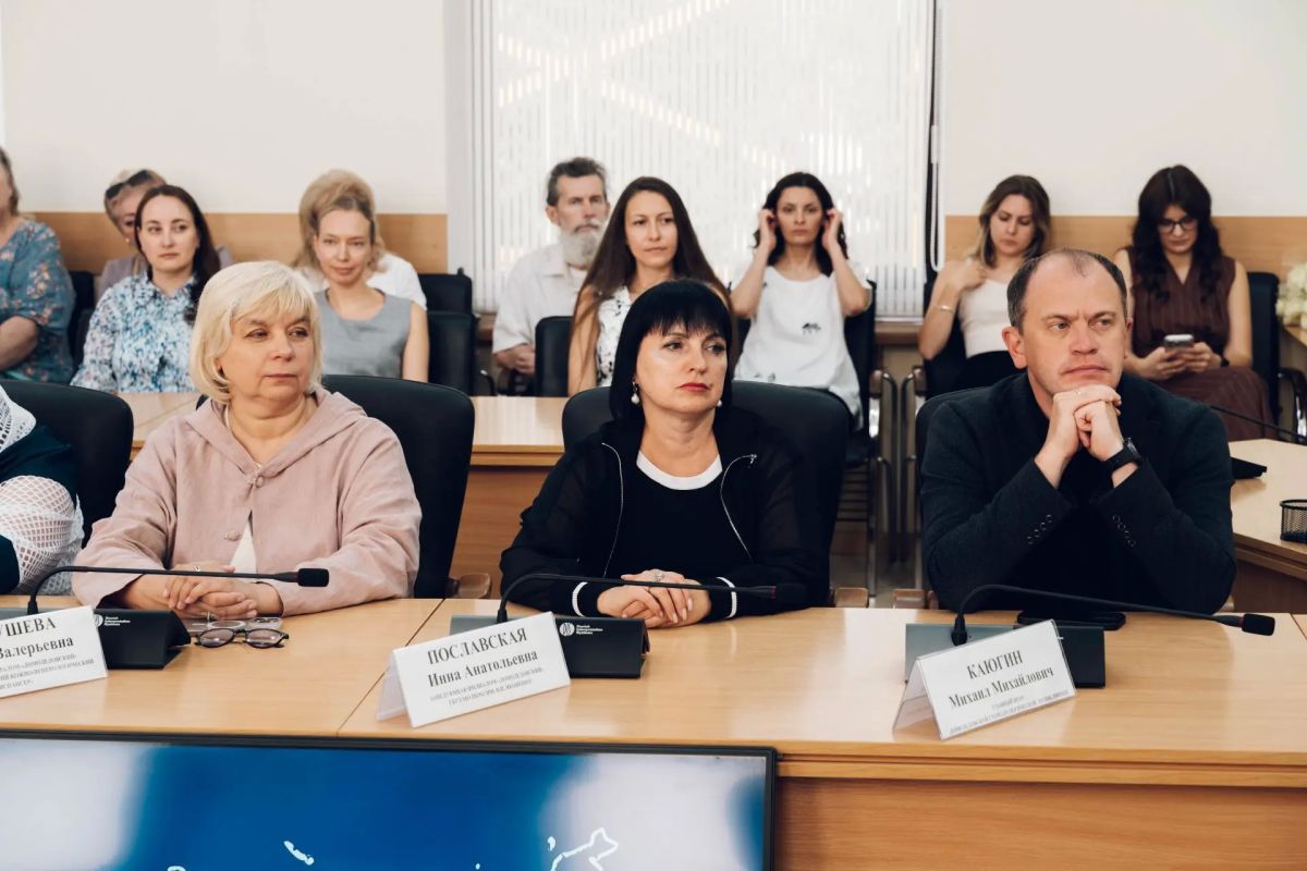 Доступность медицины, строительство новых объектов и модернизация существующей инфраструктуры — главные темы встречи с руководством и коллективами медучреждений Домодедово Доступность медицины, строительство новых объектов и модернизация существующей инфраструктуры — главные темы встречи с руководством и коллективами медучреждений Домодедово