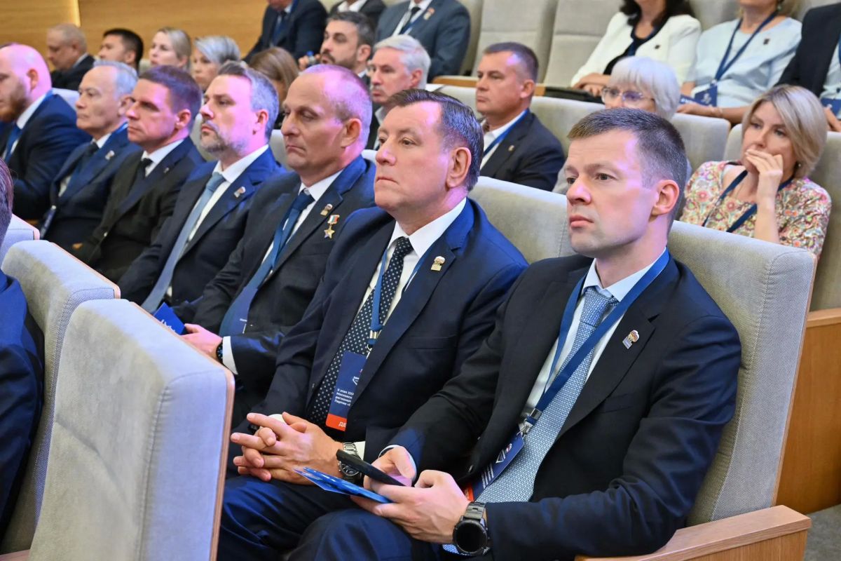 «Единая Россия» представила кандидатов на выборы в Мособлдуму «Единая Россия» представила кандидатов на выборы в Мособлдуму