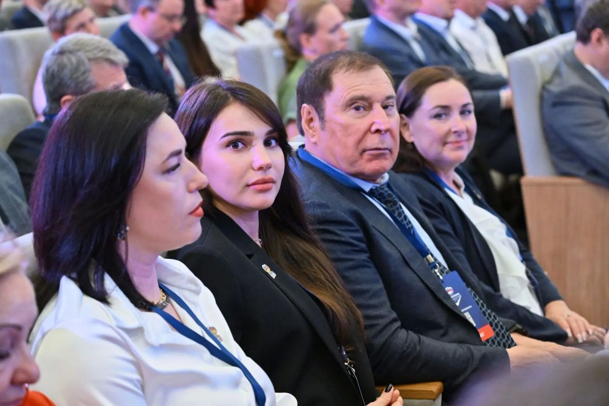 Александр Гречищев: Вместе с коллегами по «Единой России» принял участие во втором этапе 31-й конференции Московского областного регионального отделения партии Александр Гречищев: Вместе с коллегами по «Единой России» принял участие во втором этапе 31-й конференции Московского областного регионального отделения партии