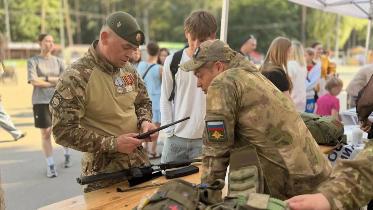1 июля в Центральном парке Ногинска прошёл патриотический фестиваль «Гордость поколений», посвящённый Дню ветеранов боевых действий 1 июля в Центральном парке Ногинска прошёл патриотический фестиваль «Гордость поколений», посвящённый Дню ветеранов боевых действий