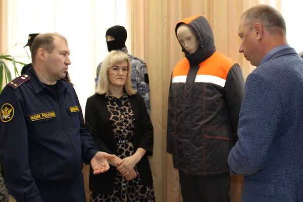 В ИК-5 прошла рабочая встреча по вопросам размещения новых заказов в исправительных учреждениях ГУФСИН Подмосковья В ИК-5 прошла рабочая встреча по вопросам размещения новых заказов в исправительных учреждениях ГУФСИН Подмосковья