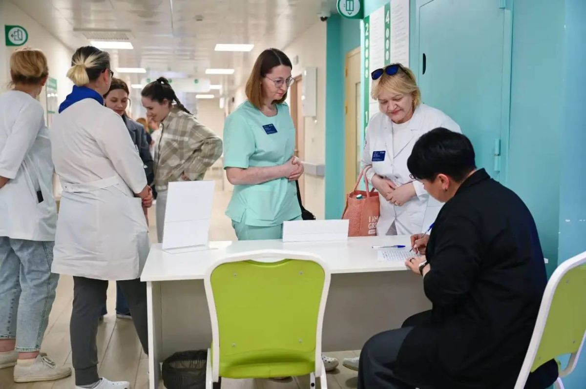 Следующую встречу в формате «выездной администрации» проведем для сотрудников здравоохранения во вторник, 7 июля, на территории консультативно-диагностического центра № 3 «НИКИ Детства»