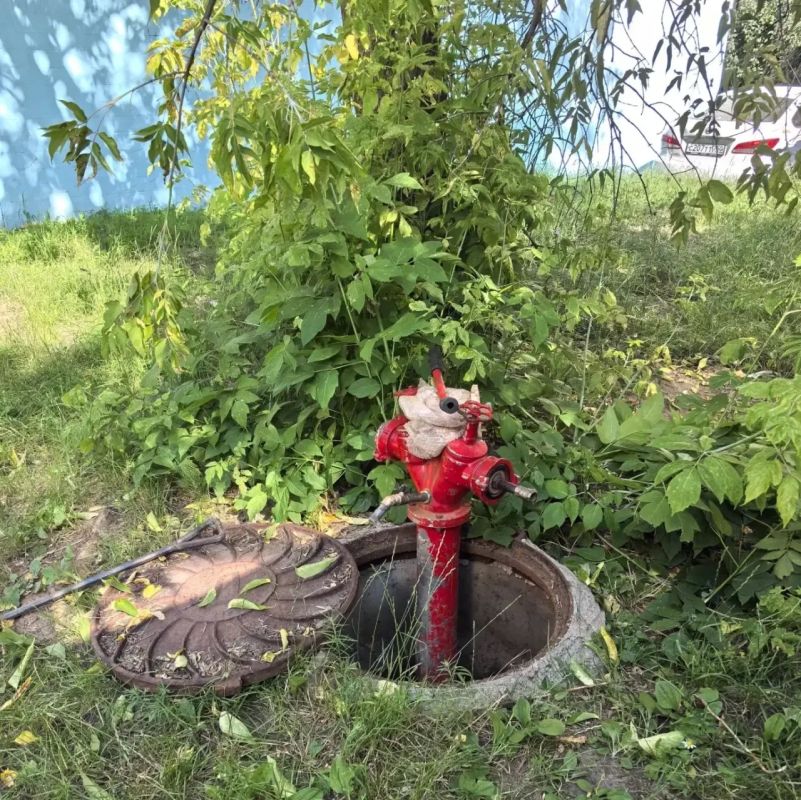 Уважаемые жители!. В связи с проведением АО «Водоканал» восстановительных работ на водопроводной линии по улице Горького в районе дома 14Б временно ограничена подача холодного водоснабжения в многоквартирные дома по...
