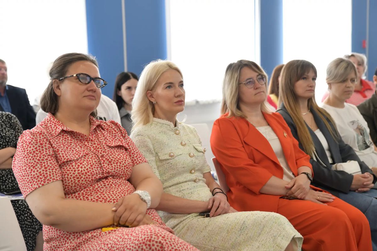 «Здесь попадаешь в будущее»: парламентарии посетили Инженерную школу «Здесь попадаешь в будущее»: парламентарии посетили Инженерную школу