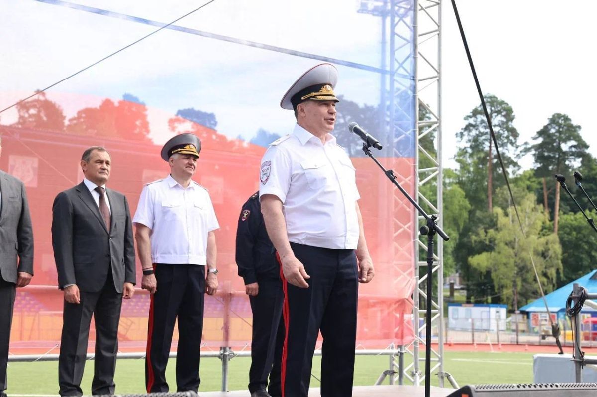 В день 90-летия со дня образования Госавтоинспекции на стадионе «Зоркий» в Красногорске состоялось масштабное событие, объединившее самую народную службу МВД В день 90-летия со дня образования Госавтоинспекции на стадионе «Зоркий» в Красногорске состоялось масштабное событие, объединившее самую народную службу МВД