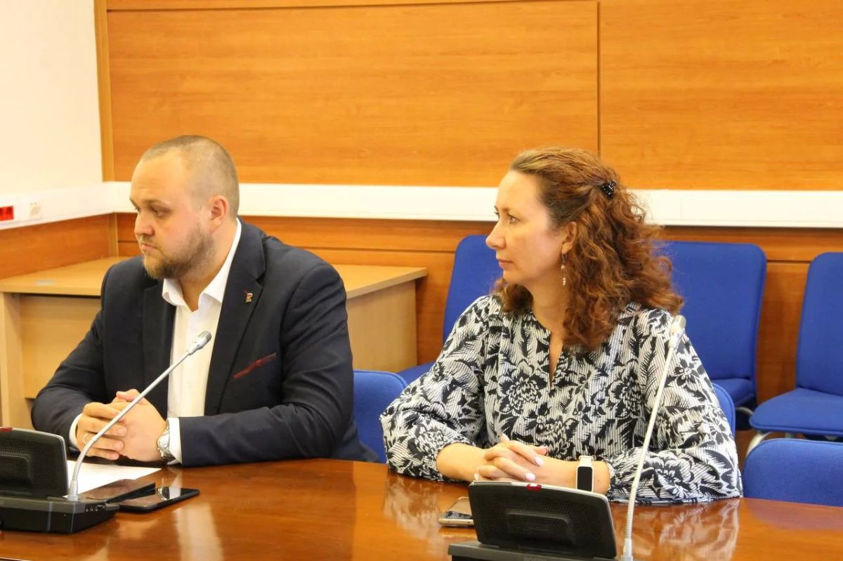 В Доме Правительства Московской области прошло рабочее совещание, посвященное развитию и поддержке проекта «Добрые руки» В Доме Правительства Московской области прошло рабочее совещание, посвященное развитию и поддержке проекта «Добрые руки»