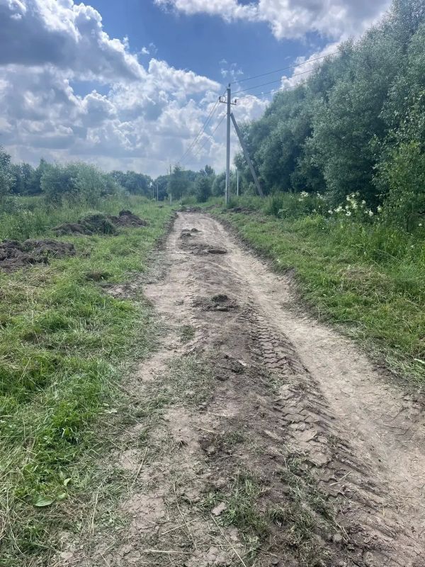 В деревне Буняково приступили к обустройству народной тропы В деревне Буняково приступили к обустройству народной тропы