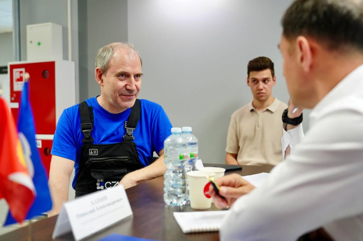 Николай Ханин: Провели «выездную администрацию» для сотрудников Серпуховского лифтостроительного завода Николай Ханин: Провели «выездную администрацию» для сотрудников Серпуховского лифтостроительного завода