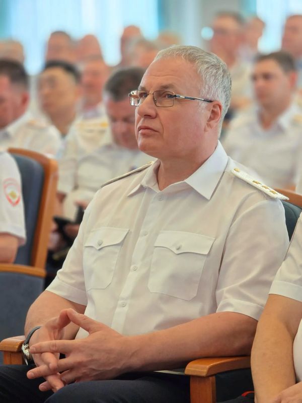 Начальник ГУ МВД России по СКФО Сергей Бачурин принял участие в торжественном мероприятии в краевом Главке, посвященном 90-летию со дня образования Госавтоинспекции МВД России