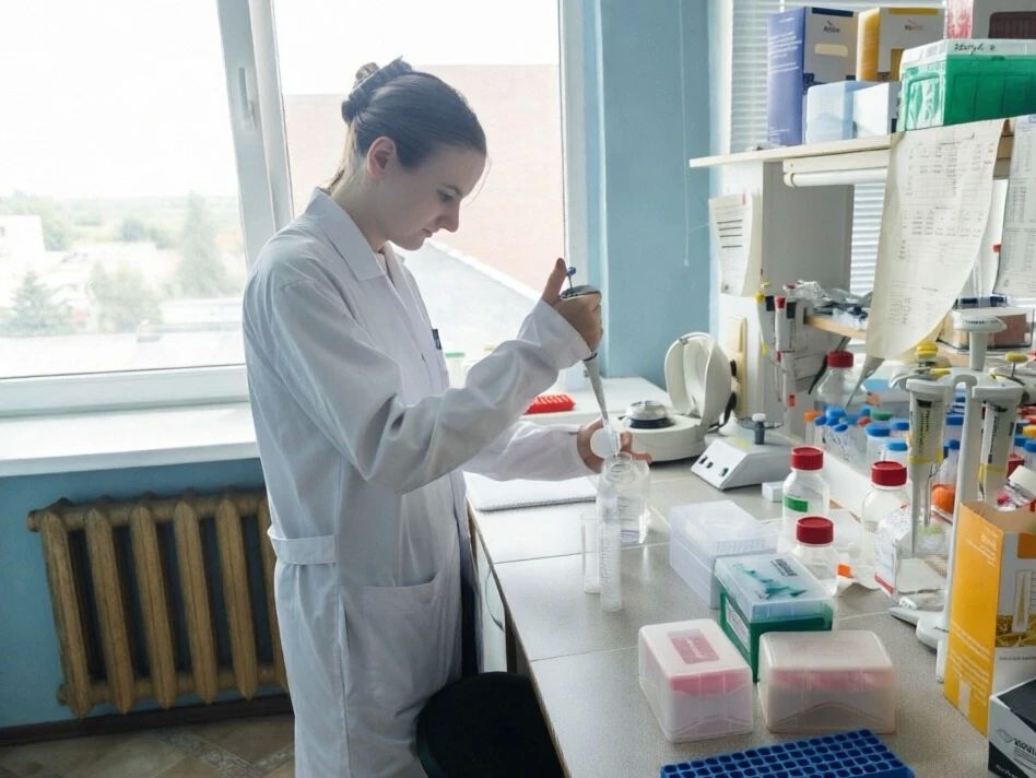 Студенты МГУ прошли летнюю практику в Институте биологического приборостроения РАН в Пущино Студенты МГУ прошли летнюю практику в Институте биологического приборостроения РАН в Пущино