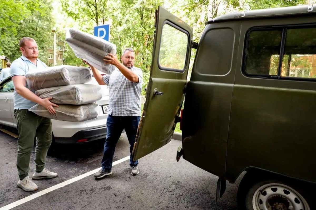 В Московской области фонд «От сердца к сердцу» передал военнослужащим в зоне СВО автомобиль и партию дополнительной помощи В Московской области фонд «От сердца к сердцу» передал военнослужащим в зоне СВО автомобиль и партию дополнительной помощи