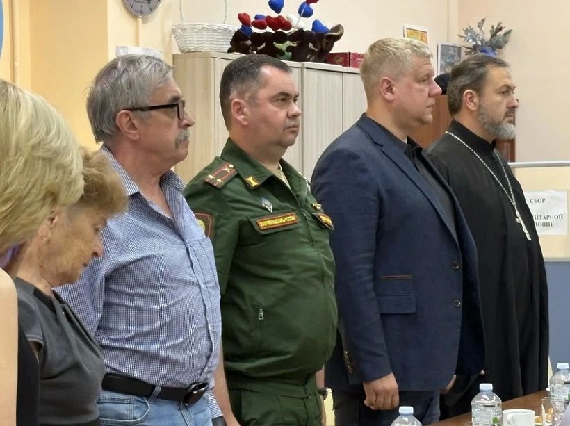 В Ассоциации ветеранов СВО вручили государственные награды родственникам погибших бойцов СВО В Ассоциации ветеранов СВО вручили государственные награды родственникам погибших бойцов СВО
