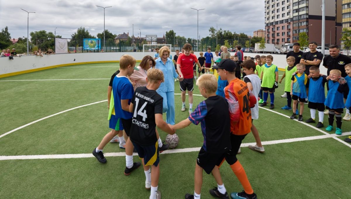 В минувшие выходные в микрорайоне Новое Пушкино прошёл первый в истории округа масштабный дворовый турнир по футболу «Стань легендой» В минувшие выходные в микрорайоне Новое Пушкино прошёл первый в истории округа масштабный дворовый турнир по футболу «Стань легендой»