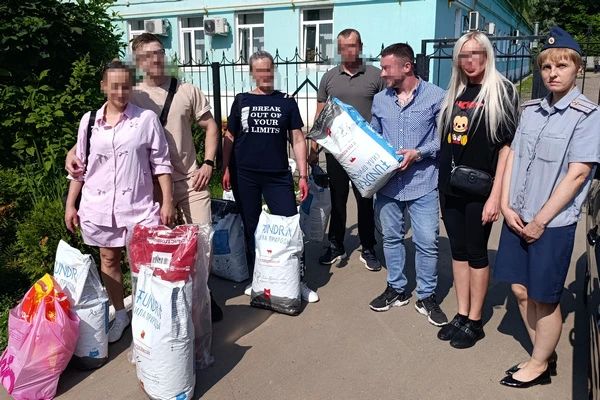 Осуждённые исправительного центра № 1 помогли приюту для бездомных собак