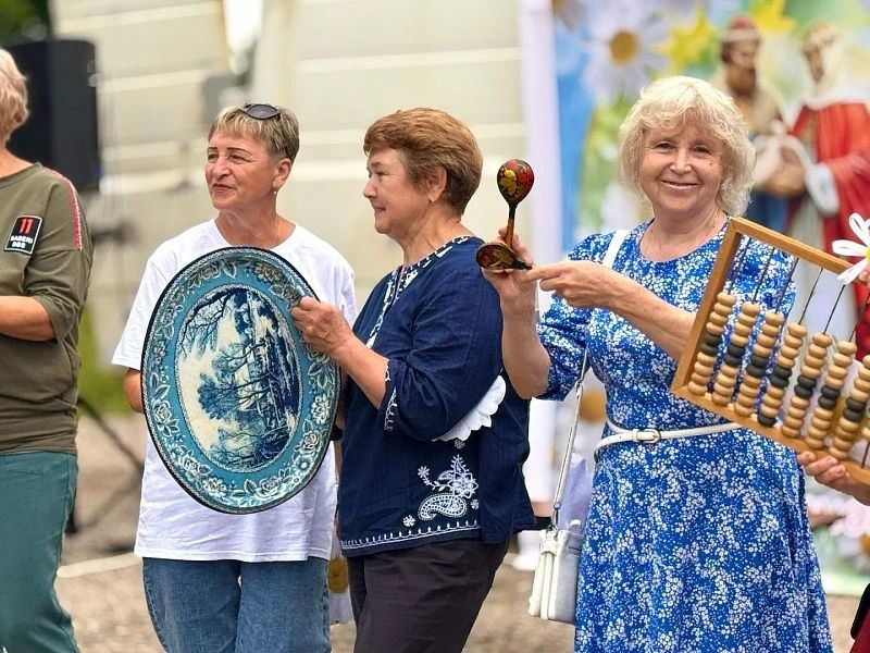 В преддверии светлого праздника Дня семьи, любви и верности, ДК «Гармония» провёл праздничную программу для жителей села Михалево В преддверии светлого праздника Дня семьи, любви и верности, ДК «Гармония» провёл праздничную программу для жителей села Михалево