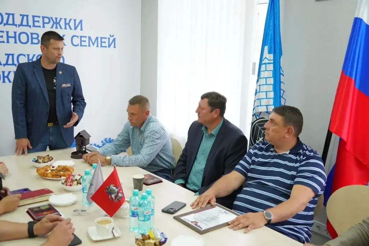 Сегодня в нашем Едином центре поддержки участников СВО и их семей мы вручили заслуженные награды Сегодня в нашем Едином центре поддержки участников СВО и их семей мы вручили заслуженные награды