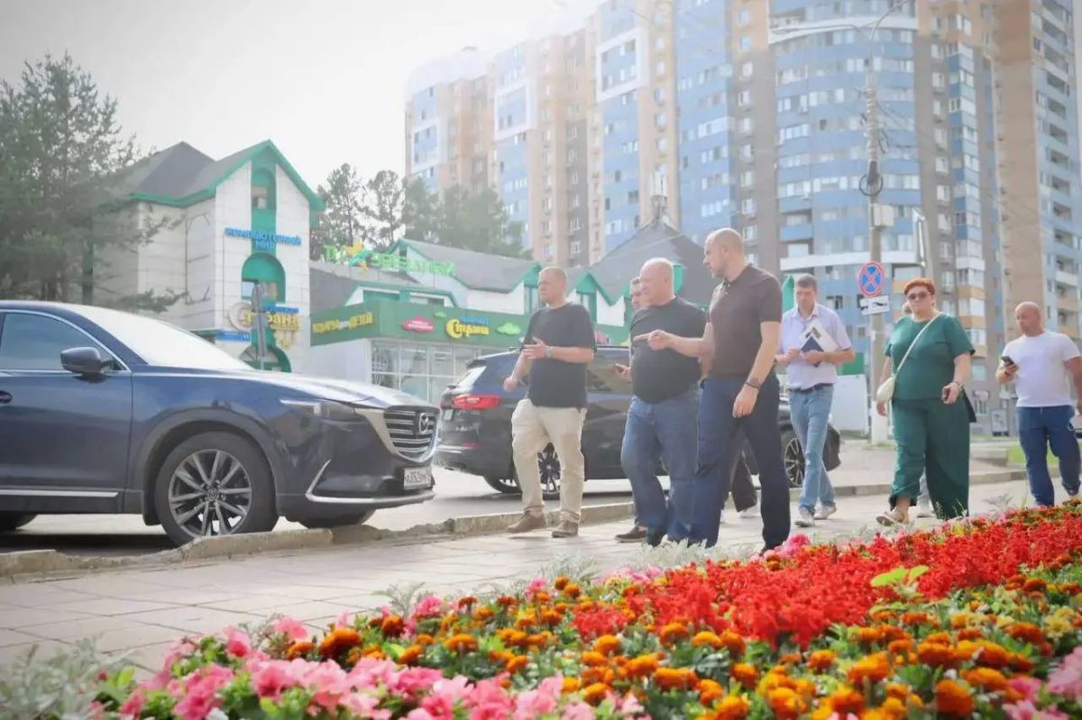 Глава округа Константин Михальков провёл обход центральной части города Глава округа Константин Михальков провёл обход центральной части города
