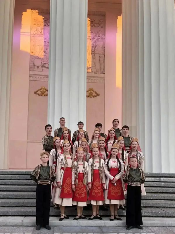 «Славянский лик» Губернского колледжа покорил ВДНХ и устремился к новым победам! Серпуховские артисты выступили на фестивале национального гостеприимства «Дружба народов», проходившем на главной выставочной площадке страны «Славянский лик» Губернского колледжа покорил ВДНХ и устремился к новым победам! Серпуховские артисты выступили на фестивале национального гостеприимства «Дружба народов», проходившем на главной выставочной площадке страны