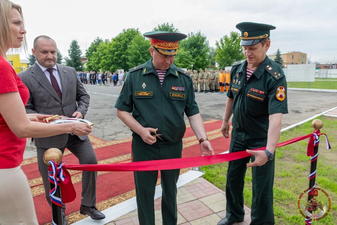 С родными! Росгвардия провела спортивный праздник ко Дню семьи, любви и верности С родными! Росгвардия провела спортивный праздник ко Дню семьи, любви и верности