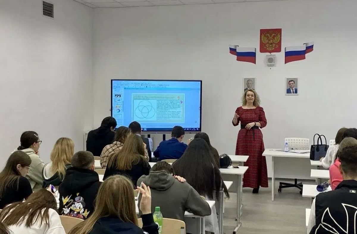 Светлана Фирстова из Химок — в полуфинале конкурса «Женщина — Герой»: как свет «Маяка» помогает тем, кто в кризисе Светлана Фирстова из Химок — в полуфинале конкурса «Женщина — Герой»: как свет «Маяка» помогает тем, кто в кризисе