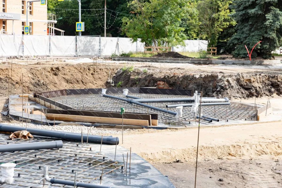 Руслан Заголовацкий: С опережением графика. . По Народной программе Единой России продолжаем благоустройство Октябрьской площади и Центрального бульвара в Орехово-Зуеве Руслан Заголовацкий: С опережением графика. . По Народной программе Единой России продолжаем благоустройство Октябрьской площади и Центрального бульвара в Орехово-Зуеве