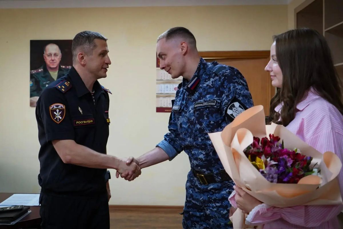 В подмосковном главке Росгвардии состоялось праздничное мероприятие, посвященное Дню семьи, любви и верности В подмосковном главке Росгвардии состоялось праздничное мероприятие, посвященное Дню семьи, любви и верности