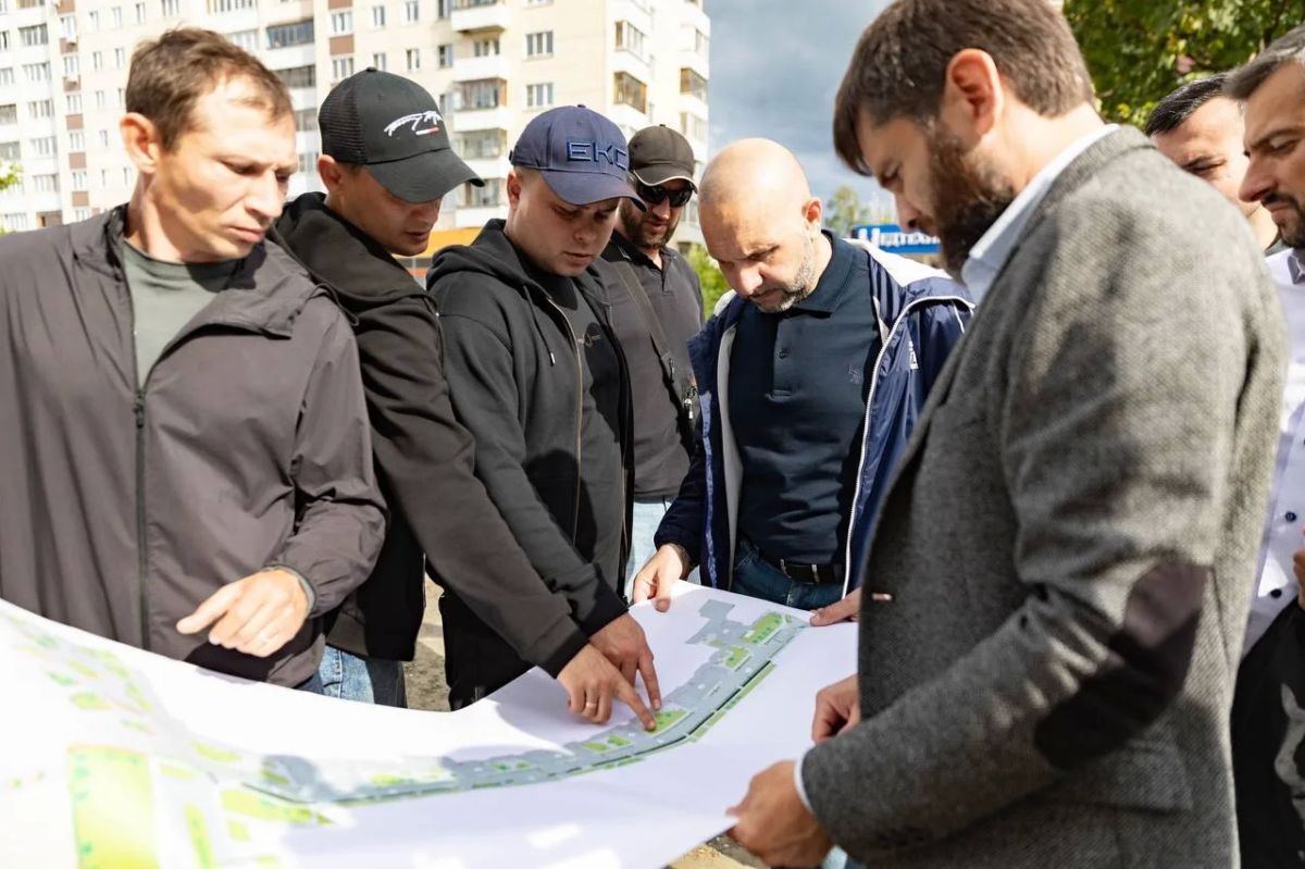 Руслан Заголовацкий: С опережением графика. . По Народной программе Единой России продолжаем благоустройство Октябрьской площади и Центрального бульвара в Орехово-Зуеве Руслан Заголовацкий: С опережением графика. . По Народной программе Единой России продолжаем благоустройство Октябрьской площади и Центрального бульвара в Орехово-Зуеве