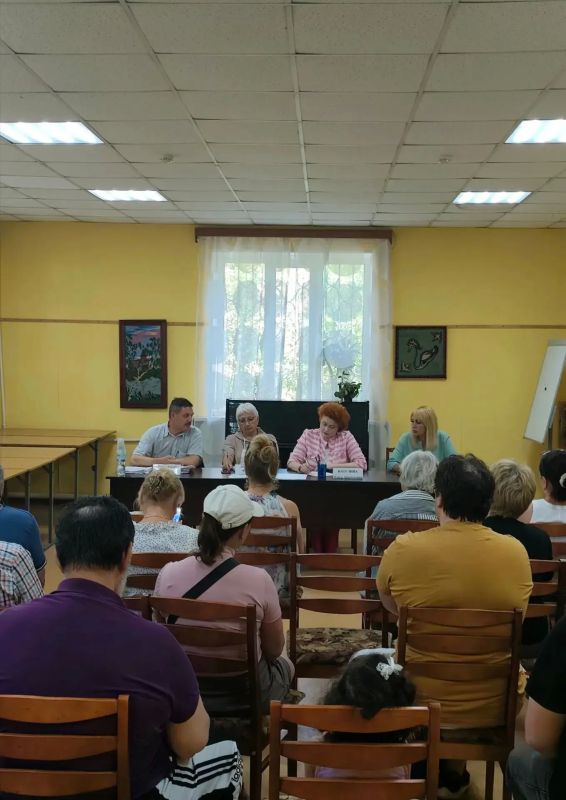 Жителей северных микрорайонов Долгопрудного проконсультировали по недвижимости и налогам Жителей северных микрорайонов Долгопрудного проконсультировали по недвижимости и налогам