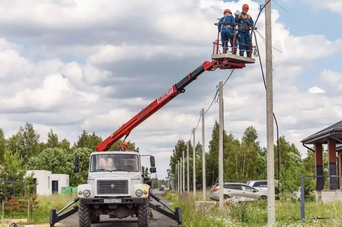 В Люберцах обновили 1,5 км электросетей для комфорта жителей деревни Мотяково