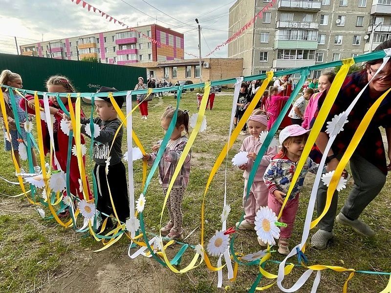 В деревне Чемодурово городского округа Воскресенск отметили День семьи, любви и верности В деревне Чемодурово городского округа Воскресенск отметили День семьи, любви и верности