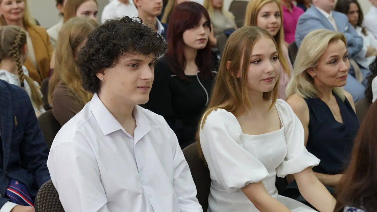 В Долгопрудном чествовали медалистов! В Долгопрудном чествовали медалистов!