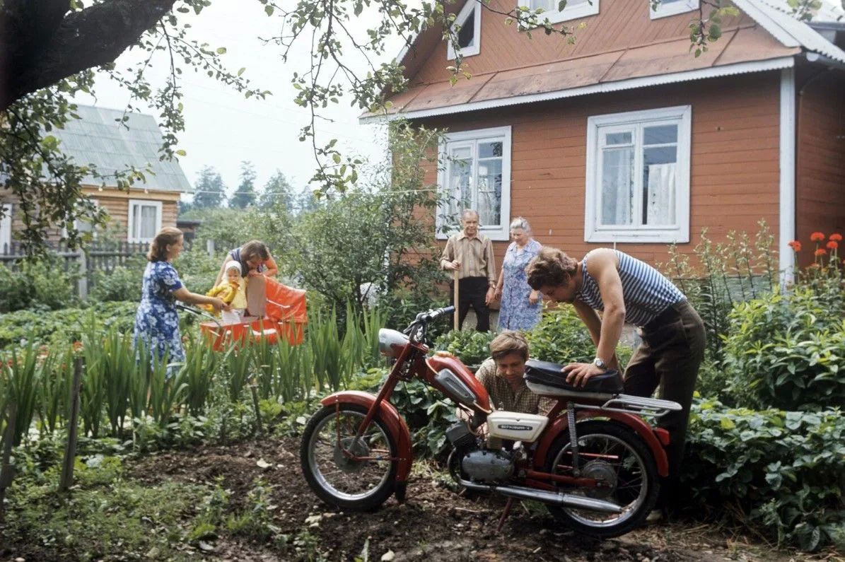 #история_ИЖС. 1960–1980: от огорода к даче — расцвет коллективного садоводства Продолжаем рубрику об эволюции ИЖС #история_ИЖС. 1960–1980: от огорода к даче — расцвет коллективного садоводства Продолжаем рубрику об эволюции ИЖС