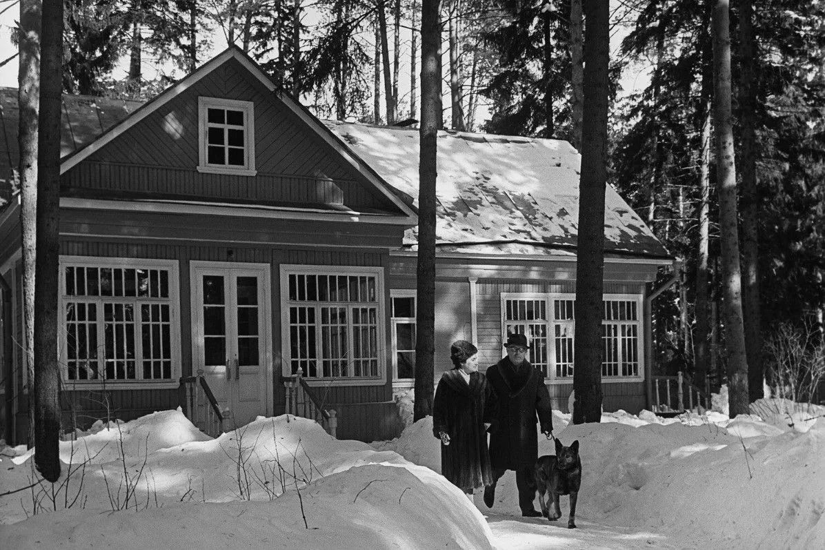 #история_ИЖС. 1960–1980: от огорода к даче — расцвет коллективного садоводства Продолжаем рубрику об эволюции ИЖС #история_ИЖС. 1960–1980: от огорода к даче — расцвет коллективного садоводства Продолжаем рубрику об эволюции ИЖС