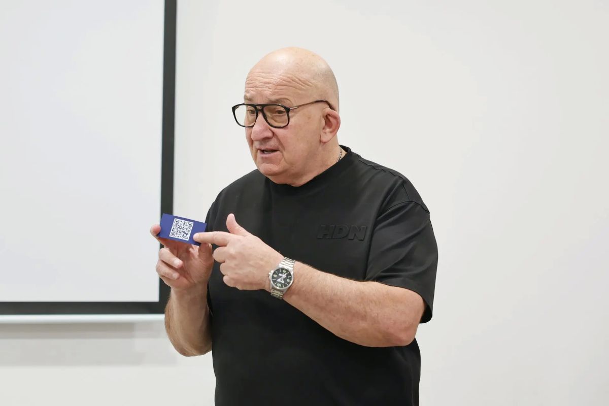 Депутат Московской областной Думы Михаил Мурзаков встретился c участниками программы «Активное долголетие» Депутат Московской областной Думы Михаил Мурзаков встретился c участниками программы «Активное долголетие»