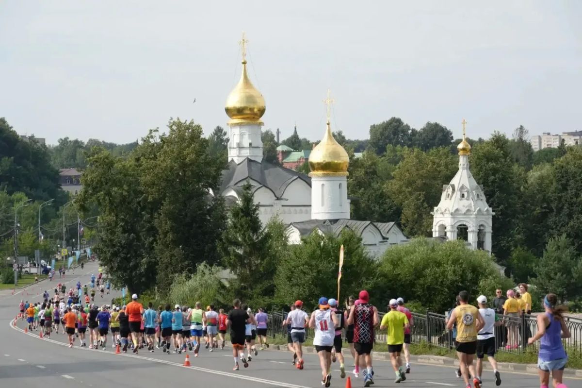 В Сергиевом Посаде стартовали забеги полумарафона «Сергиевым путем» В Сергиевом Посаде стартовали забеги полумарафона «Сергиевым путем»