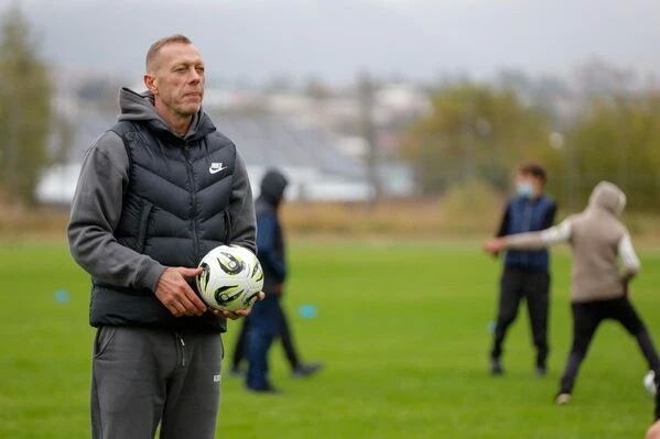 Экс-капитан сборной Армении по футболу Роман Березовский назначен главным тренером костромского ФК "Спартак"