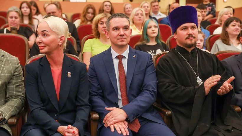 «Бал медалистов» в Солнечногорске: чествуем лучших выпускников! «Бал медалистов» в Солнечногорске: чествуем лучших выпускников!