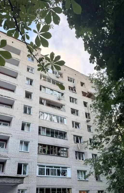 Три человека погибли и еще пять пострадали после ночной атаки БПЛА на Московскую область, сообщил губернатор региона Три человека погибли и еще пять пострадали после ночной атаки БПЛА на Московскую область, сообщил губернатор региона