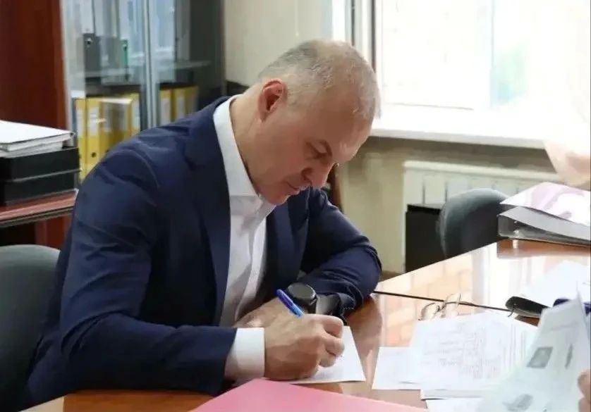 Михаил Собакин: Сегодня депутат Государственной Думы Александр Коган представил в Окружную избирательную комиссию документы о выдвижении кандидатом в депутаты Государственной Думы Федерального Собрания Российской Федерации... Михаил Собакин: Сегодня депутат Государственной Думы Александр Коган представил в Окружную избирательную комиссию документы о выдвижении кандидатом в депутаты Государственной Думы Федерального Собрания Российской Федерации...