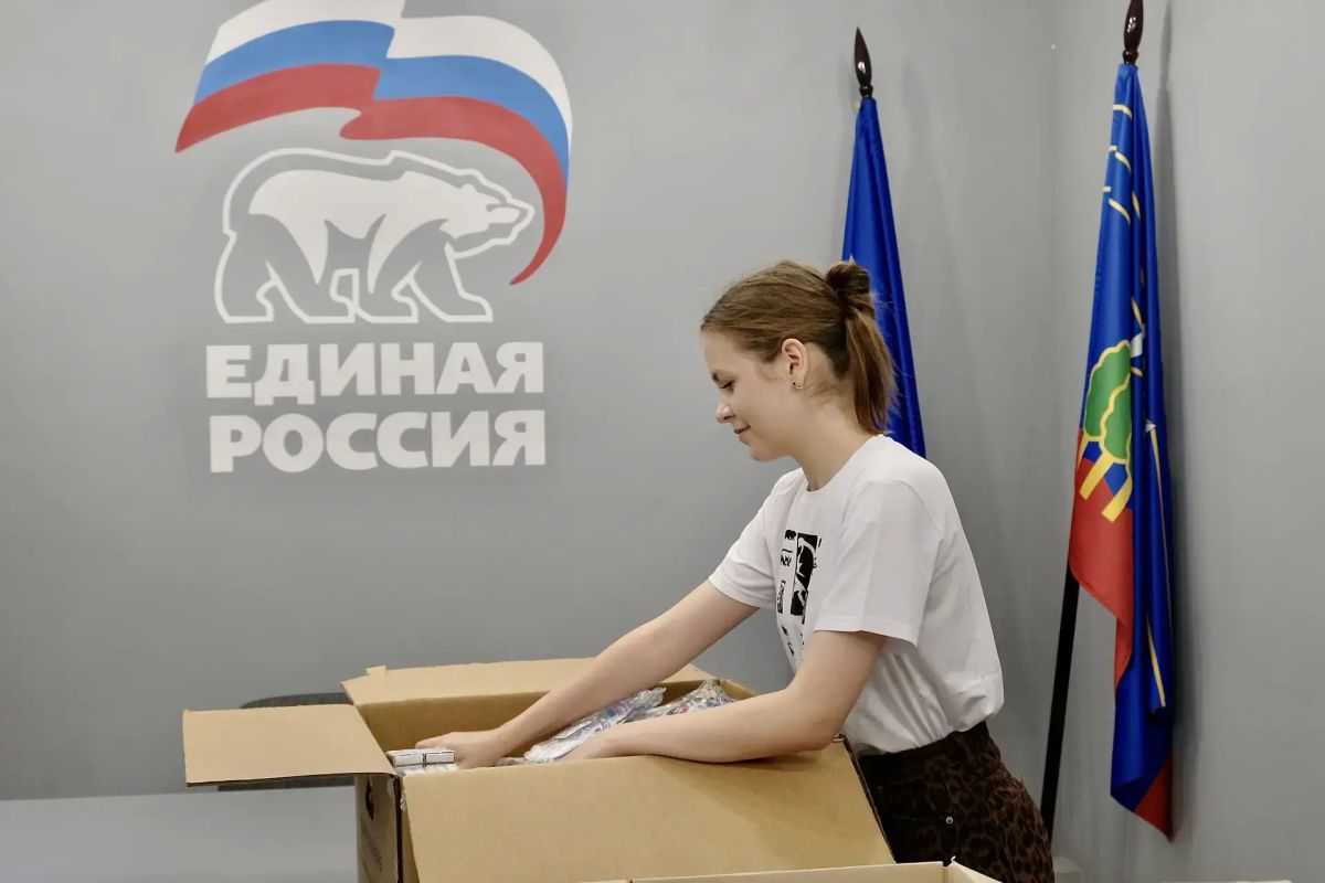 Гуманитарная помощь из Красногорска: очередная партия груза отправлена в Херсонскую область Гуманитарная помощь из Красногорска: очередная партия груза отправлена в Херсонскую область