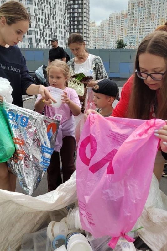 В Мытищах прошла очередная акция по сбору вторсырья В Мытищах прошла очередная акция по сбору вторсырья