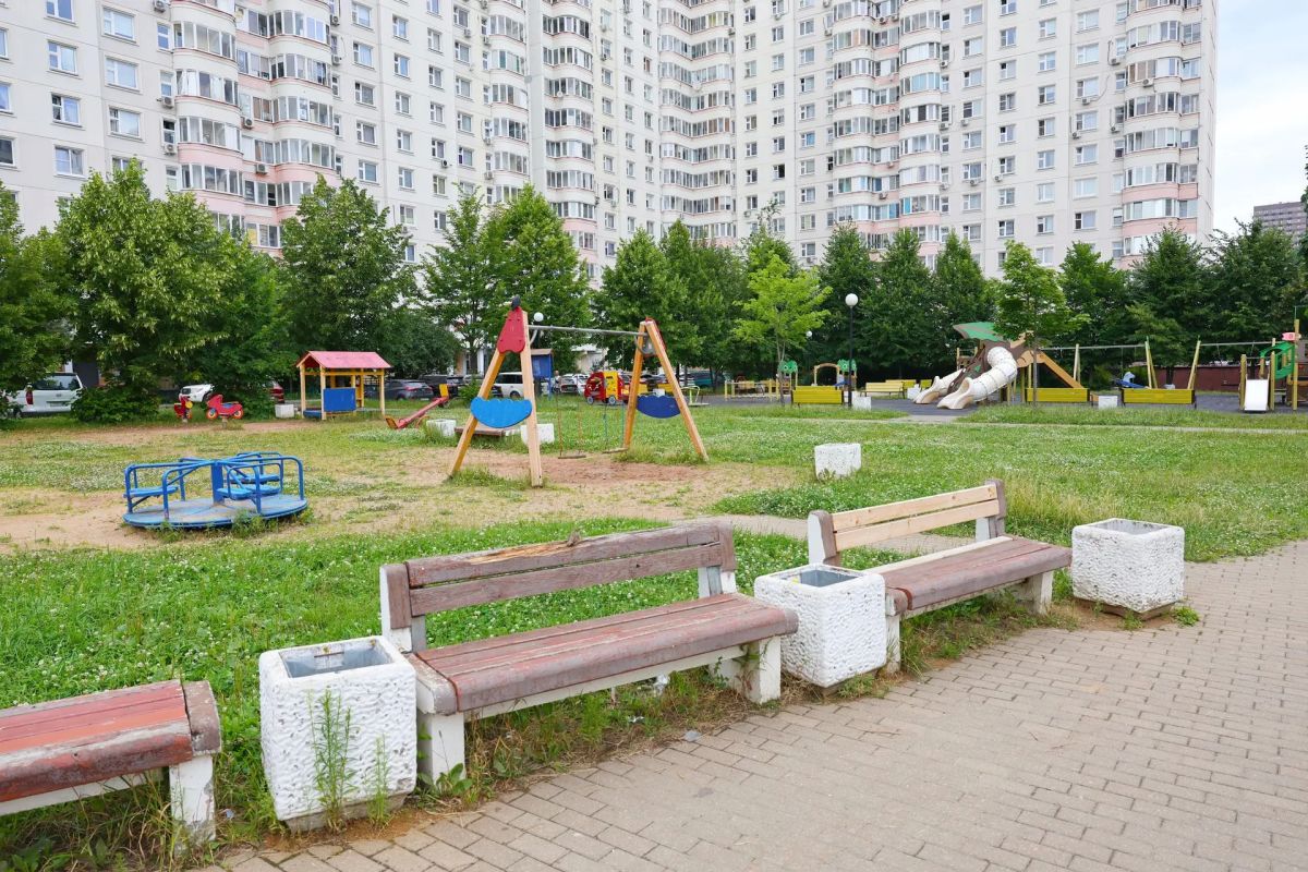 Содержание придомовых территорий проверили в микрорайоне № 15 Содержание придомовых территорий проверили в микрорайоне № 15
