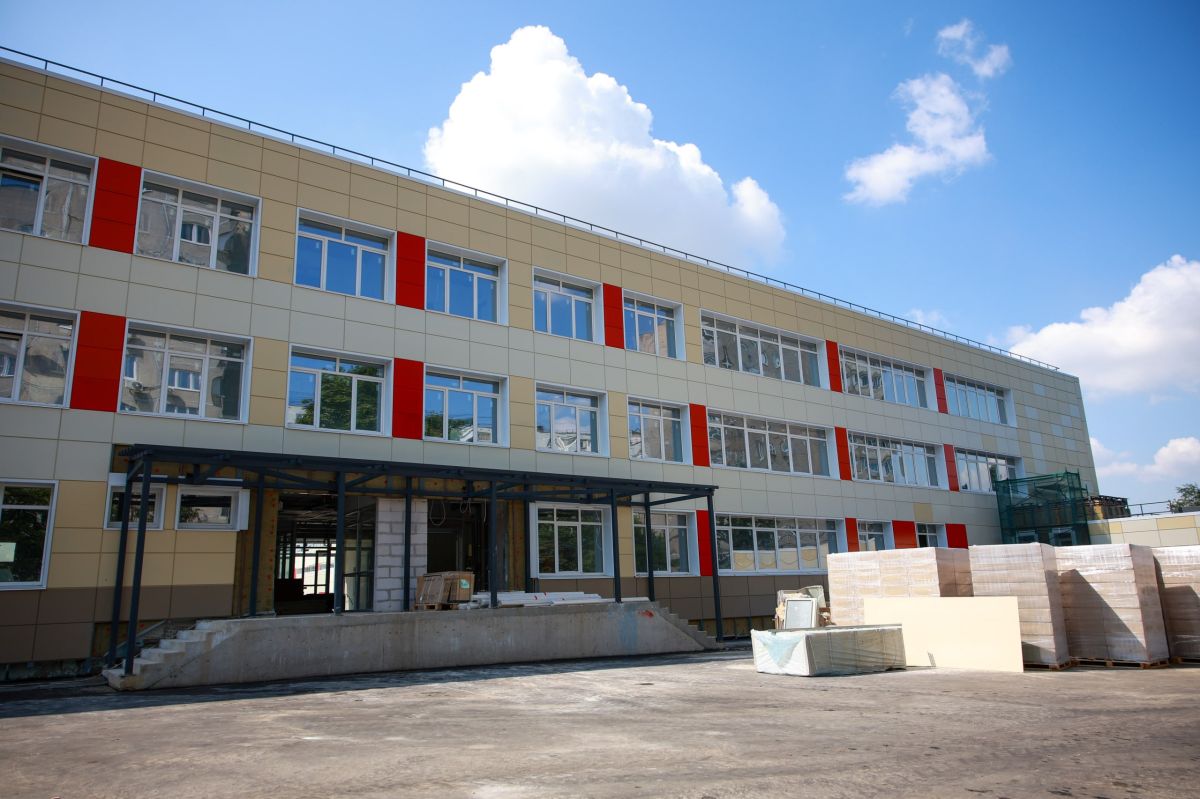 В новом учебном году после капремонта двери для школьников откроет основной корпус гимназии №5 в Дзержинском В новом учебном году после капремонта двери для школьников откроет основной корпус гимназии №5 в Дзержинском