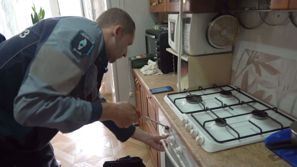 Шаг к безопасности: в домах Долгопрудного проводят проверку газового оборудования Шаг к безопасности: в домах Долгопрудного проводят проверку газового оборудования