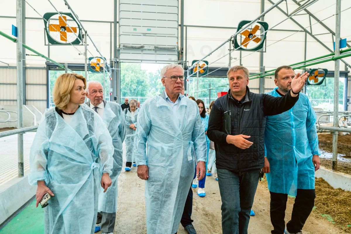На новой ферме в Повадино ставят амбициозные цели — рост надоев на 20%! На новой ферме в Повадино ставят амбициозные цели — рост надоев на 20%!