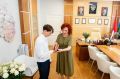 Татьяна Витушева: Вручила ключи от квартиры юному жителю Истры Максиму Щербакову