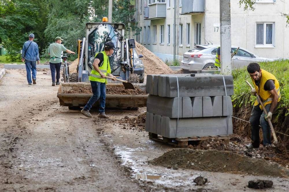 Андрей Иванов: Проверил, как идёт комплексное благоустройство дворовых территорий в селе Каринское Андрей Иванов: Проверил, как идёт комплексное благоустройство дворовых территорий в селе Каринское